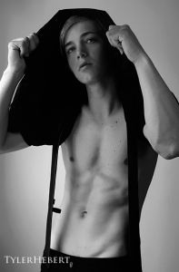 Male model photo shoot of Reme Landry
