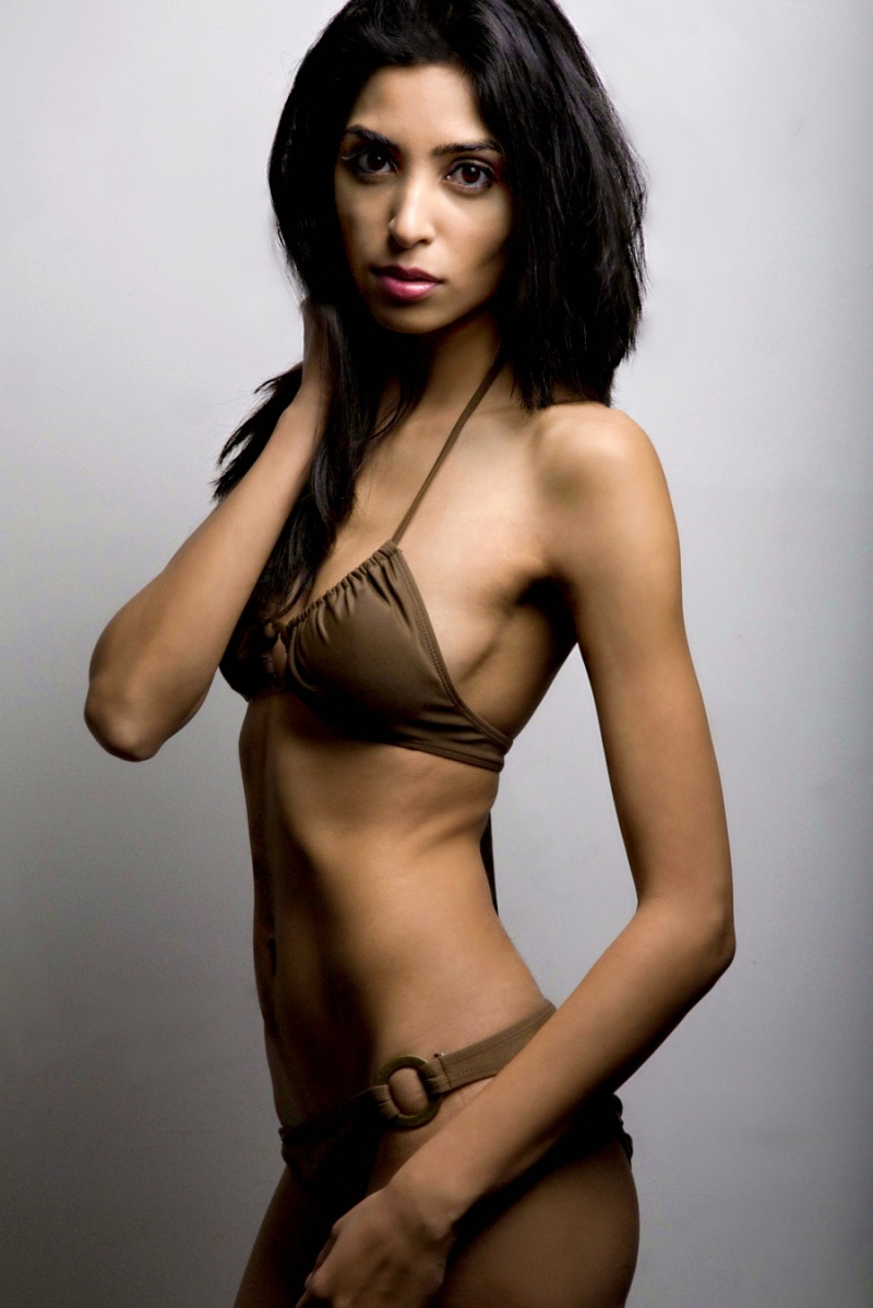 Female model photo shoot of sonia123