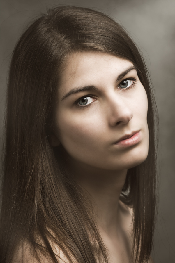 Female model photo shoot of Judith-Elyse by DvpPhoto