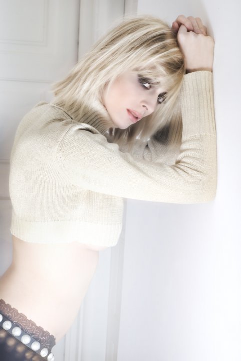 Female model photo shoot of katrenjusti