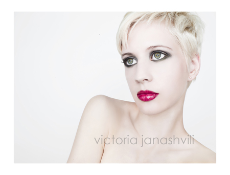 Female model photo shoot of Yohanna H