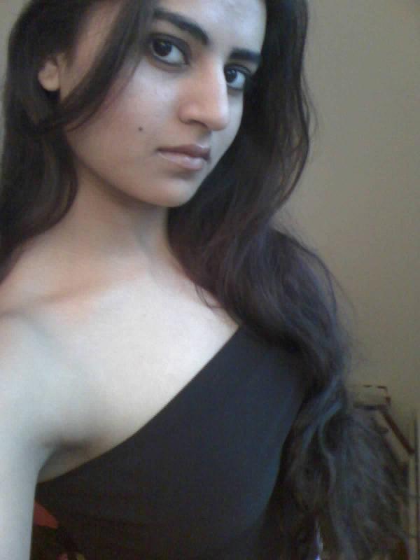 Female model photo shoot of Laksha Patel