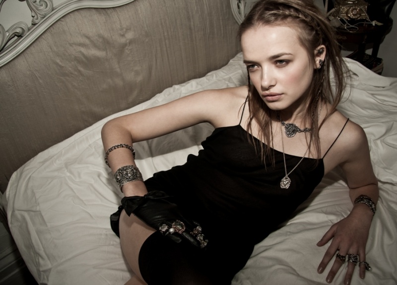 Female model photo shoot of Emily Ansel