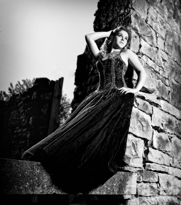 Female model photo shoot of Makayla Brooke in Glasgow, KY