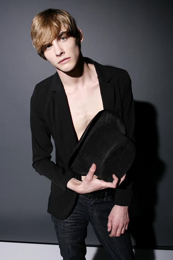 Male model photo shoot of Zac Gray
