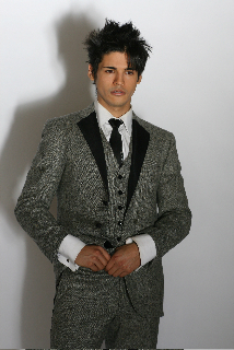 Male model photo shoot of Leo Paul