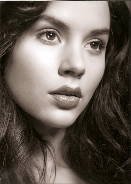 Female model photo shoot of kacey clarke