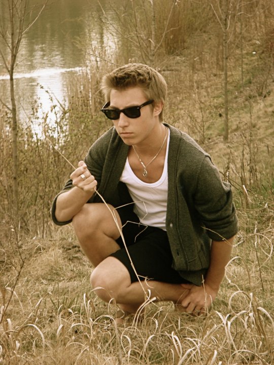Male model photo shoot of Adam Goldberg