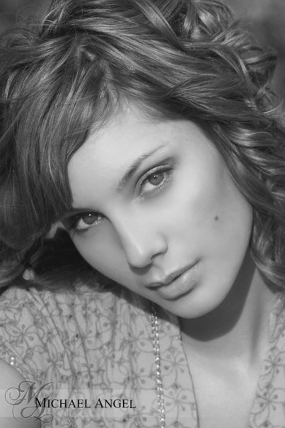 Female model photo shoot of Alicia Marie Fesperman