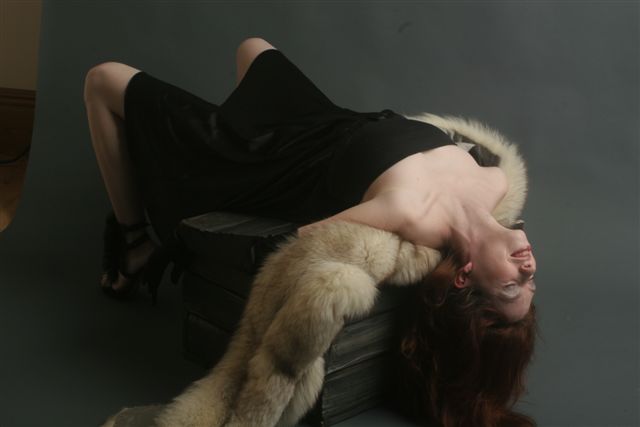 Female model photo shoot of Callie Pitt