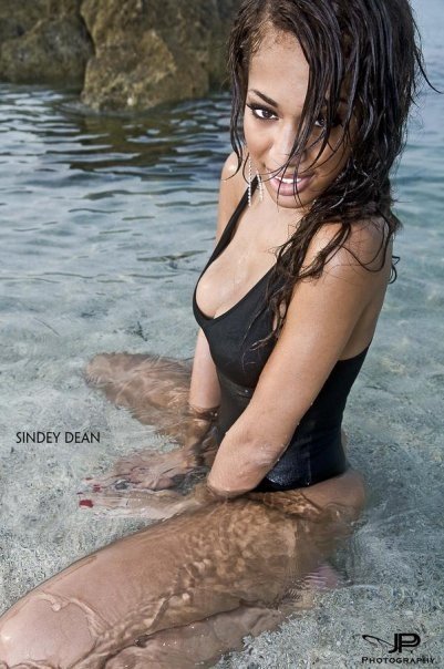 Female model photo shoot of Sidney Dean