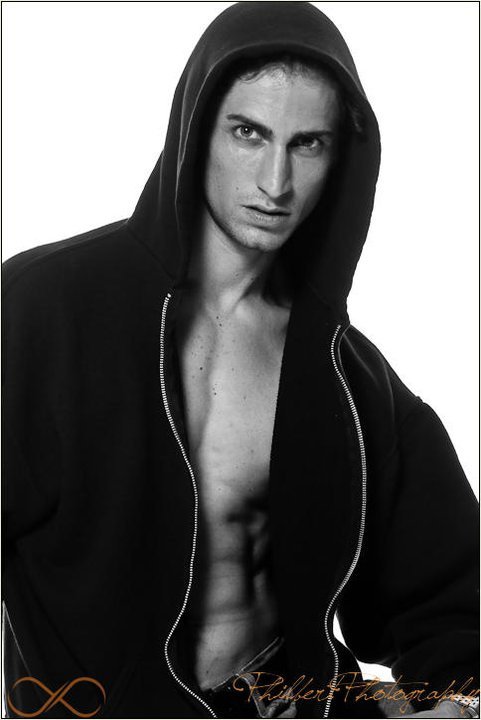 Male model photo shoot of Gabriel Oran