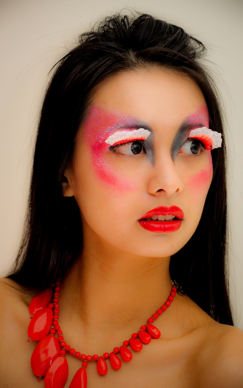 Female model photo shoot of Kellyvender, makeup by ME-EM