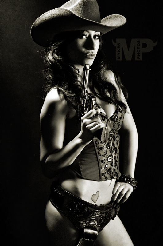 Female model photo shoot of Marissa Renay by MykesPhotos18