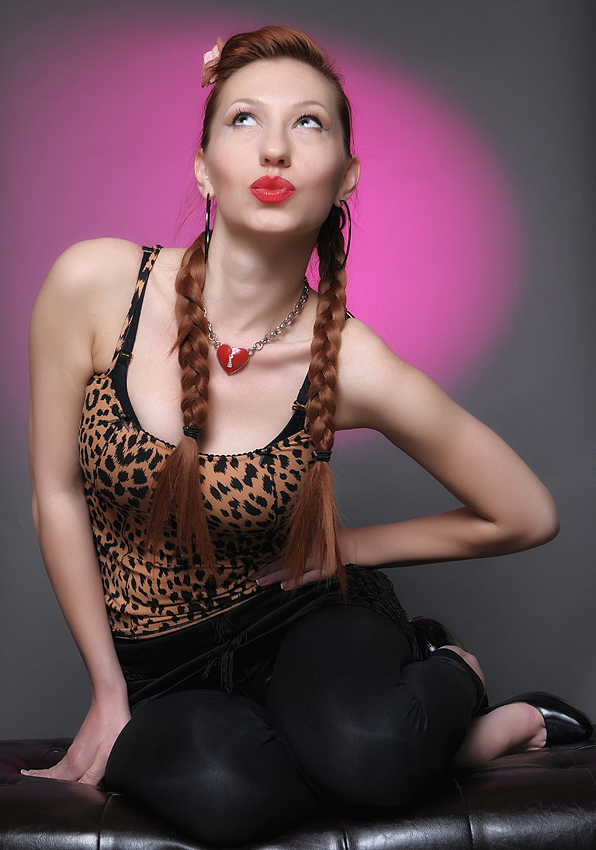 Female model photo shoot of Ninel Marx by Mariusz Jeglinski