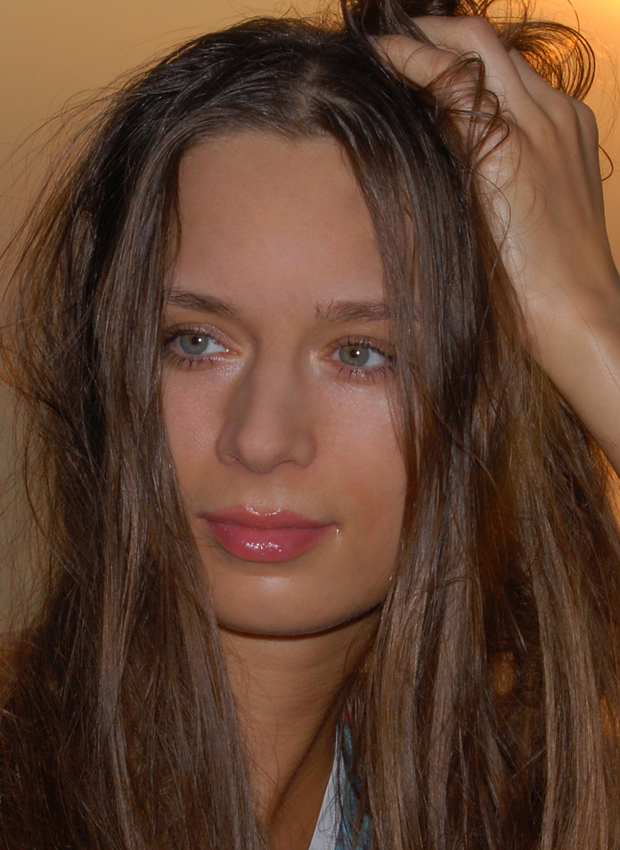 Female model photo shoot of Yana Ukraina
