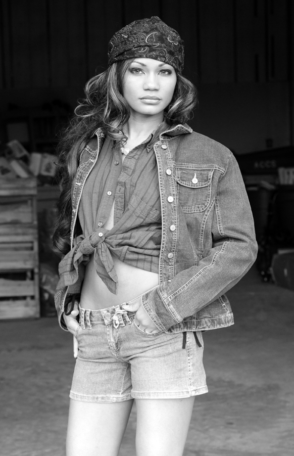 Female model photo shoot of Havana Cruz