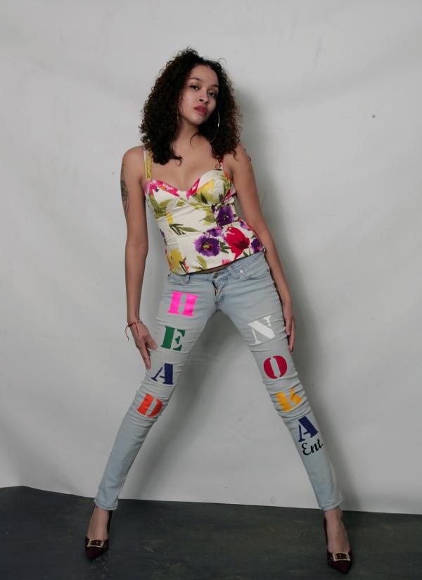 Female model photo shoot of Vanessa Denisee