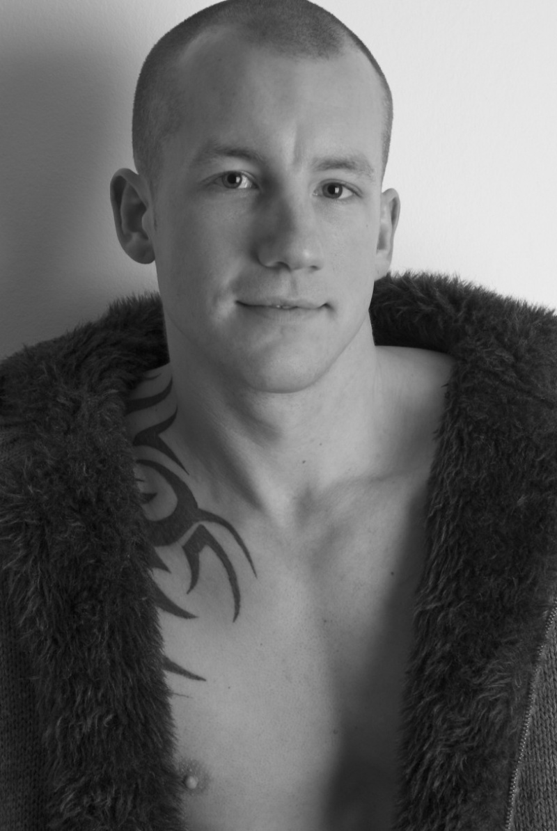 Male model photo shoot of boxer1982