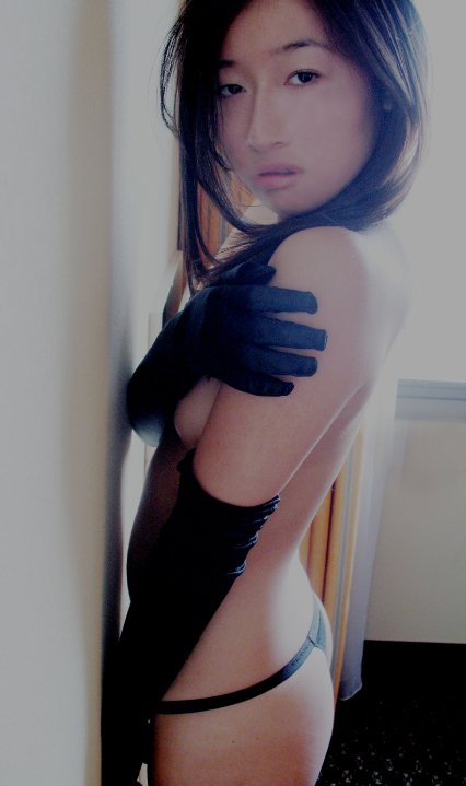 Female model photo shoot of Michelle Ma