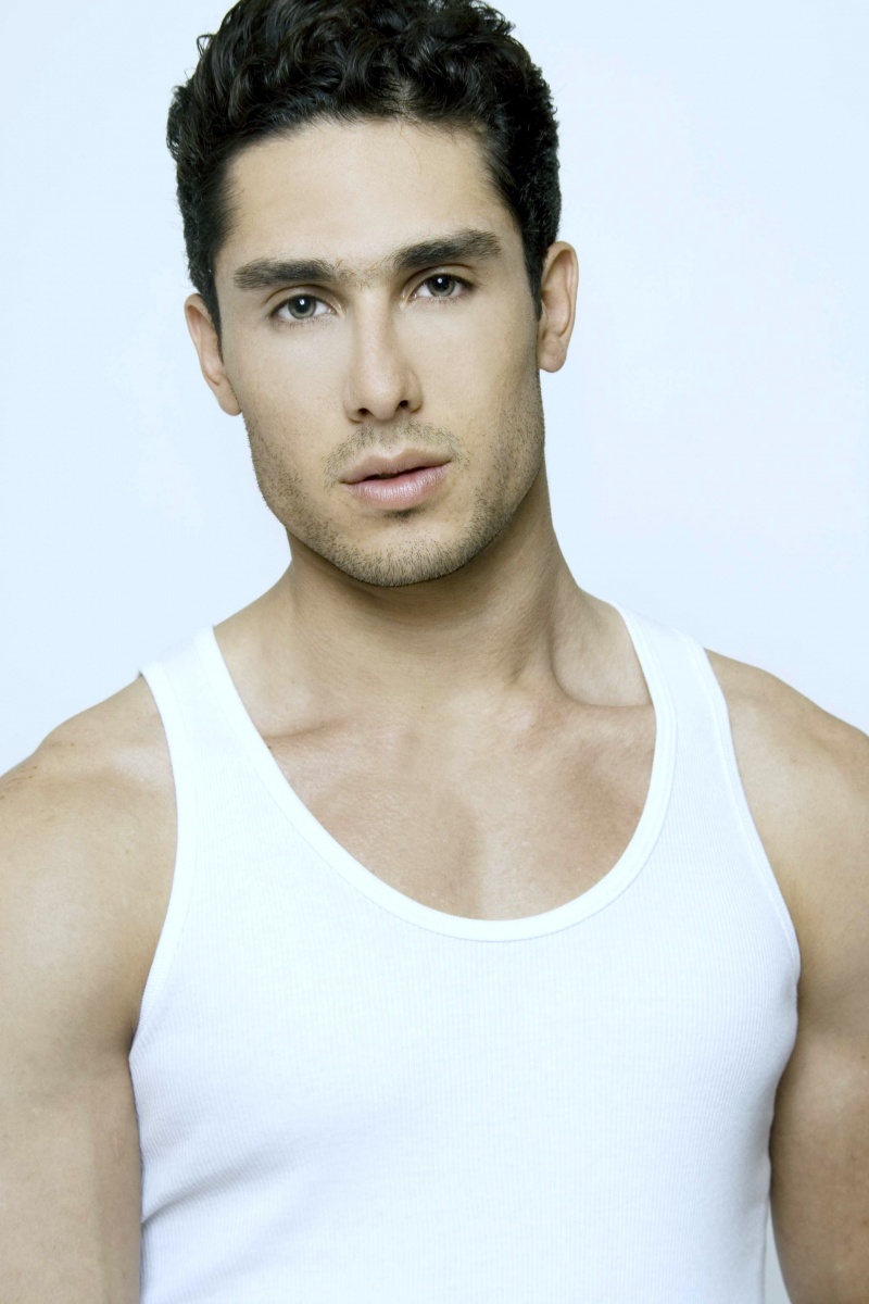 Male model photo shoot of Alvaro Alvarez
