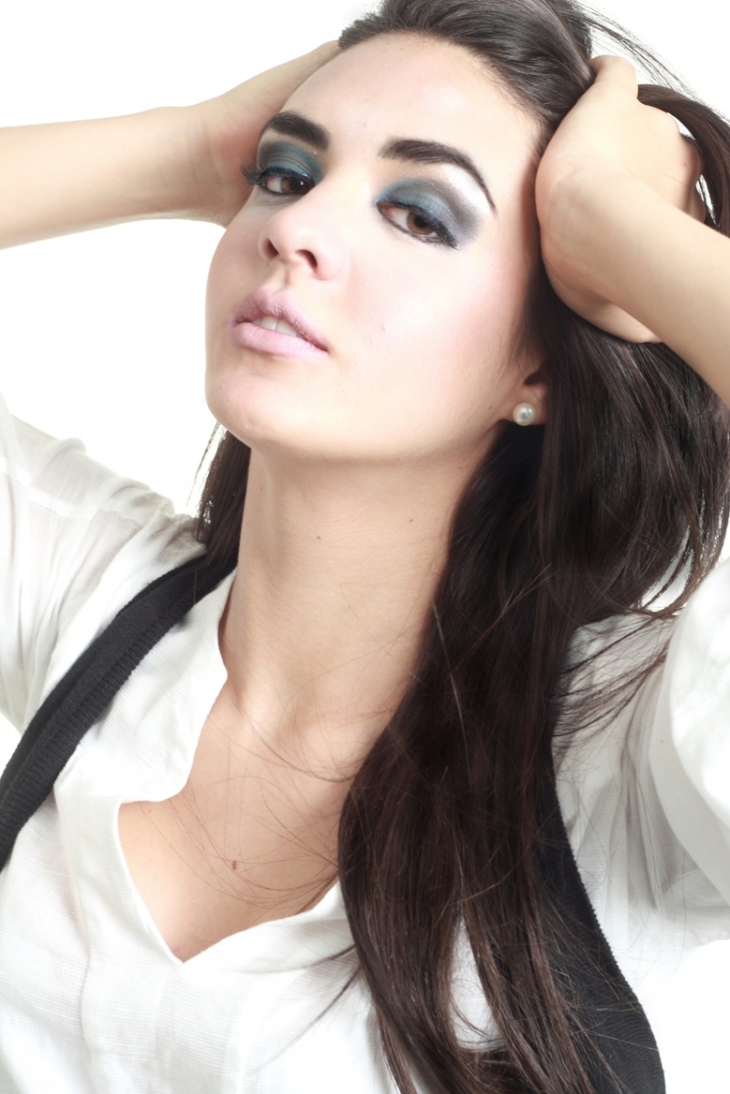 Female model photo shoot of Denise Lyons