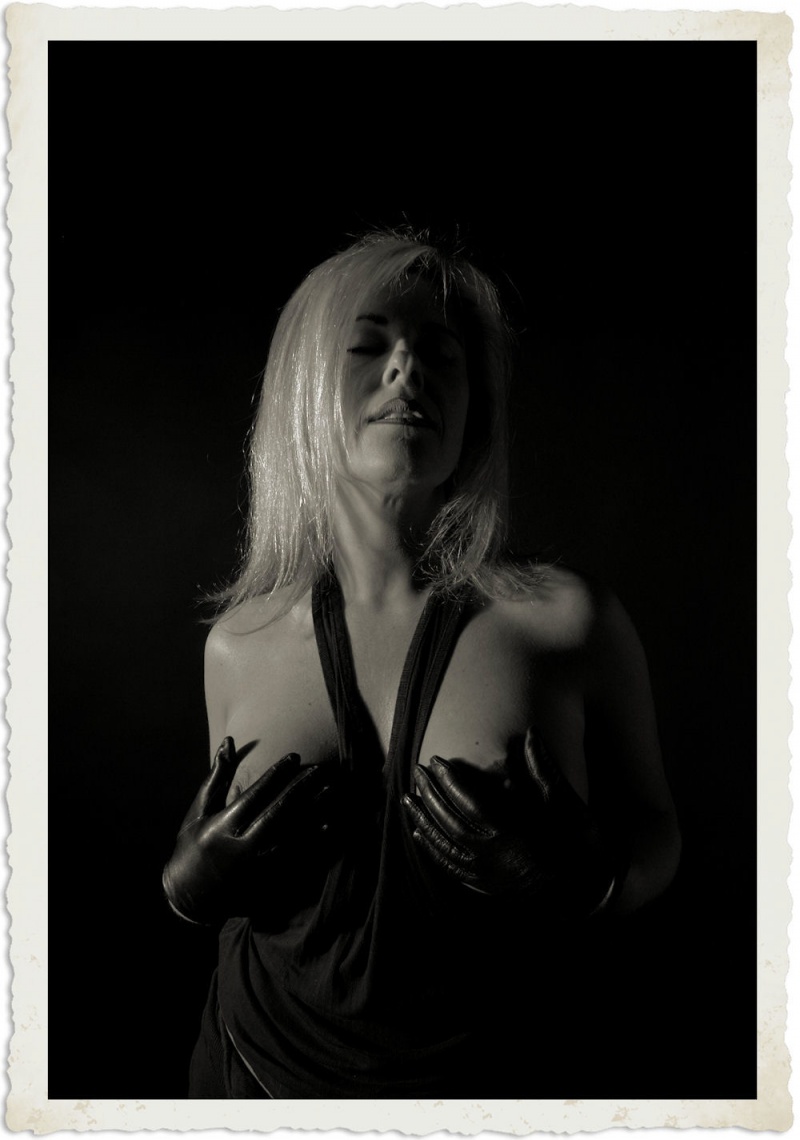 Male and Female model photo shoot of Peter -artbox- and Nadine Van Noten in Belgium