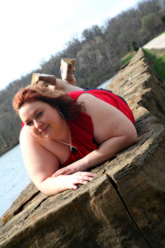 Female model photo shoot of Plus Model Jessyca in Wyandotte County Lake