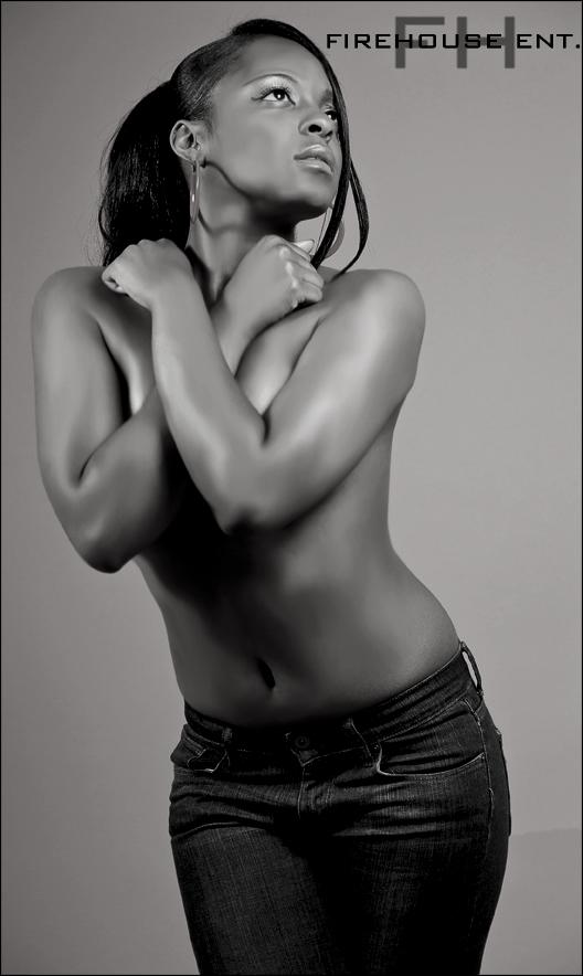 Female model photo shoot of Sharae Faison