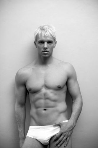 Male model photo shoot of Gregg Nick