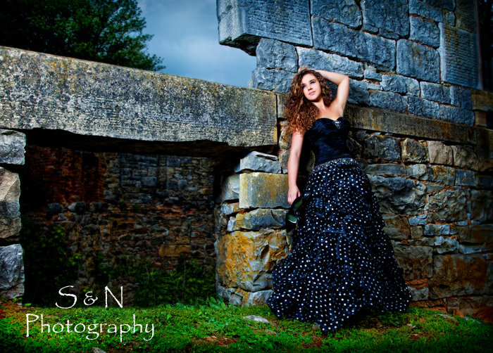 Female model photo shoot of Makayla Brooke in Glasgow, KY