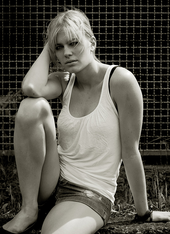Female model photo shoot of Nadia T in Frankfurt, Germany