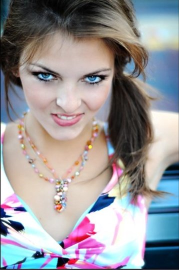 Female model photo shoot of Georgia OBrien
