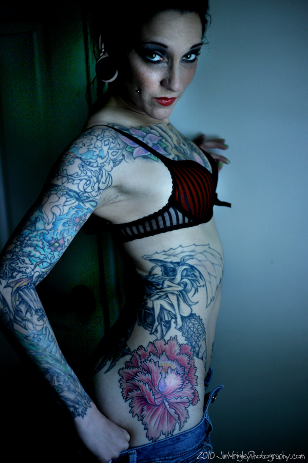 Female model photo shoot of Ady Tattoo