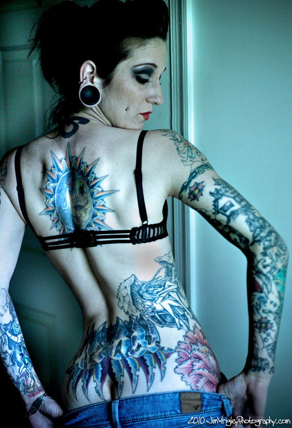Female model photo shoot of Ady Tattoo