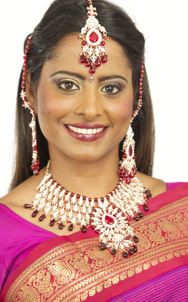 Female model photo shoot of Anisaran