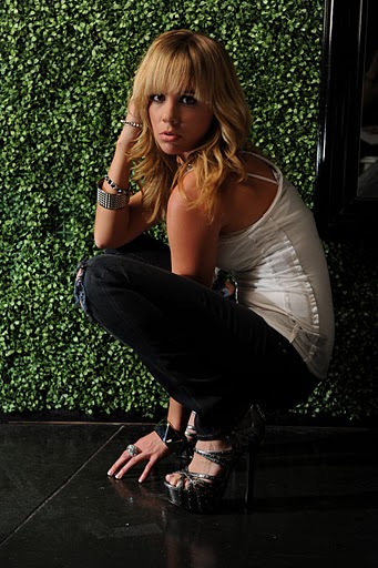 Female model photo shoot of Kelli O in Syrah San Diego