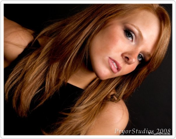 Female model photo shoot of Tessa Harrington