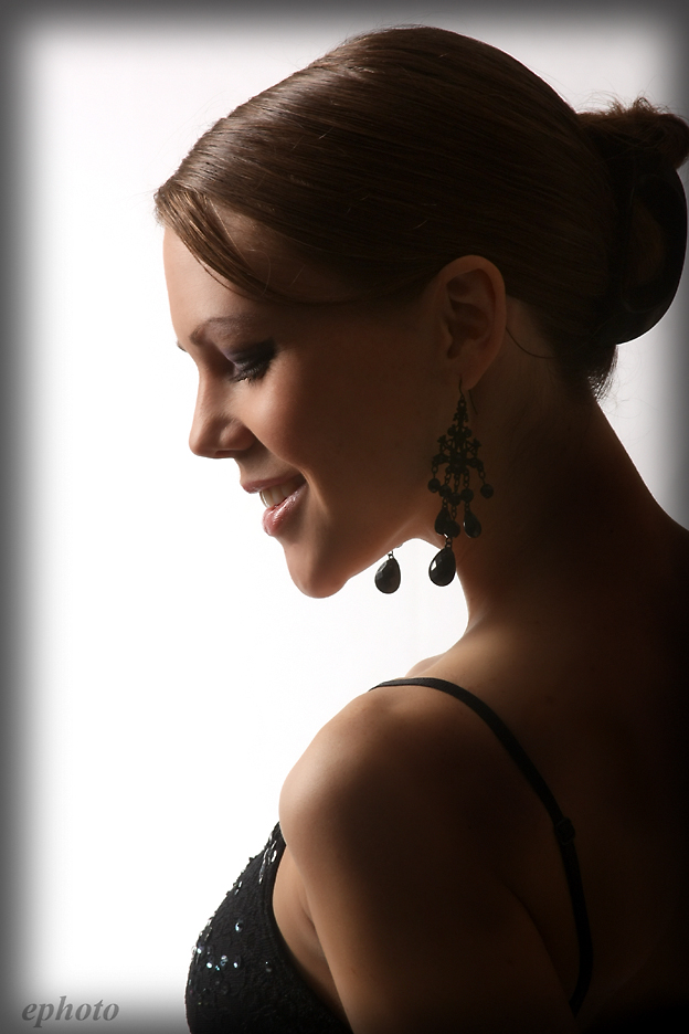 Female model photo shoot of Jennifer May by URfavoritephotographer
