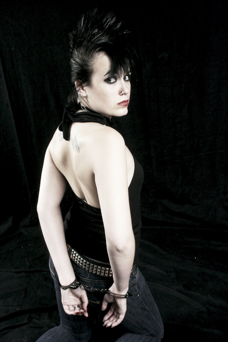 Female model photo shoot of Lux Castiel