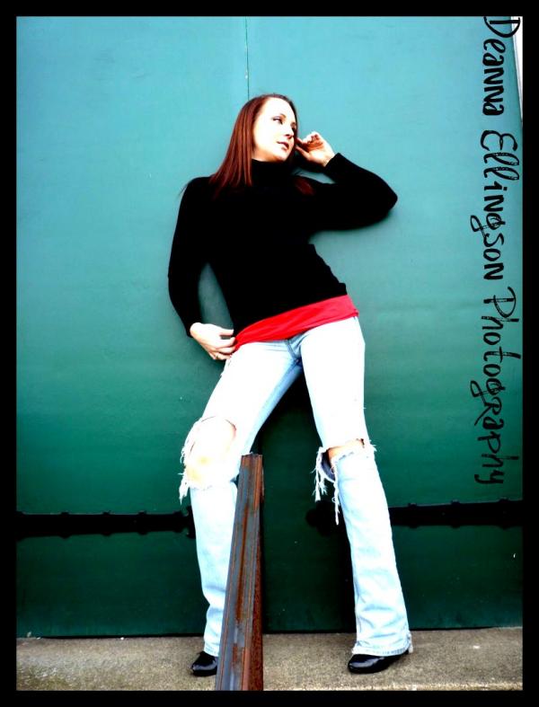 Female model photo shoot of Jessica97479  in Downtown Roseburg, Oregon