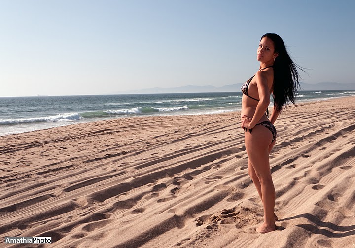 Female model photo shoot of Nyrican in Mahatten Beach