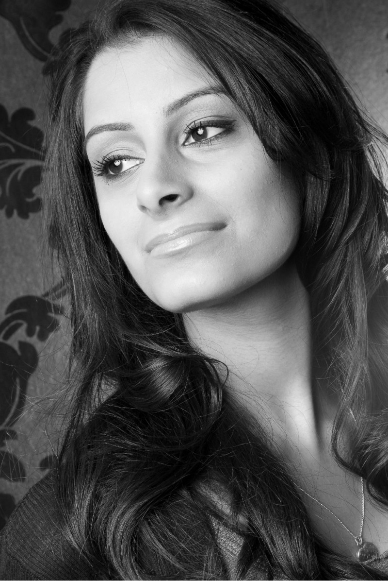 Female model photo shoot of Gurjot Jasmine Sindhar in London Studio