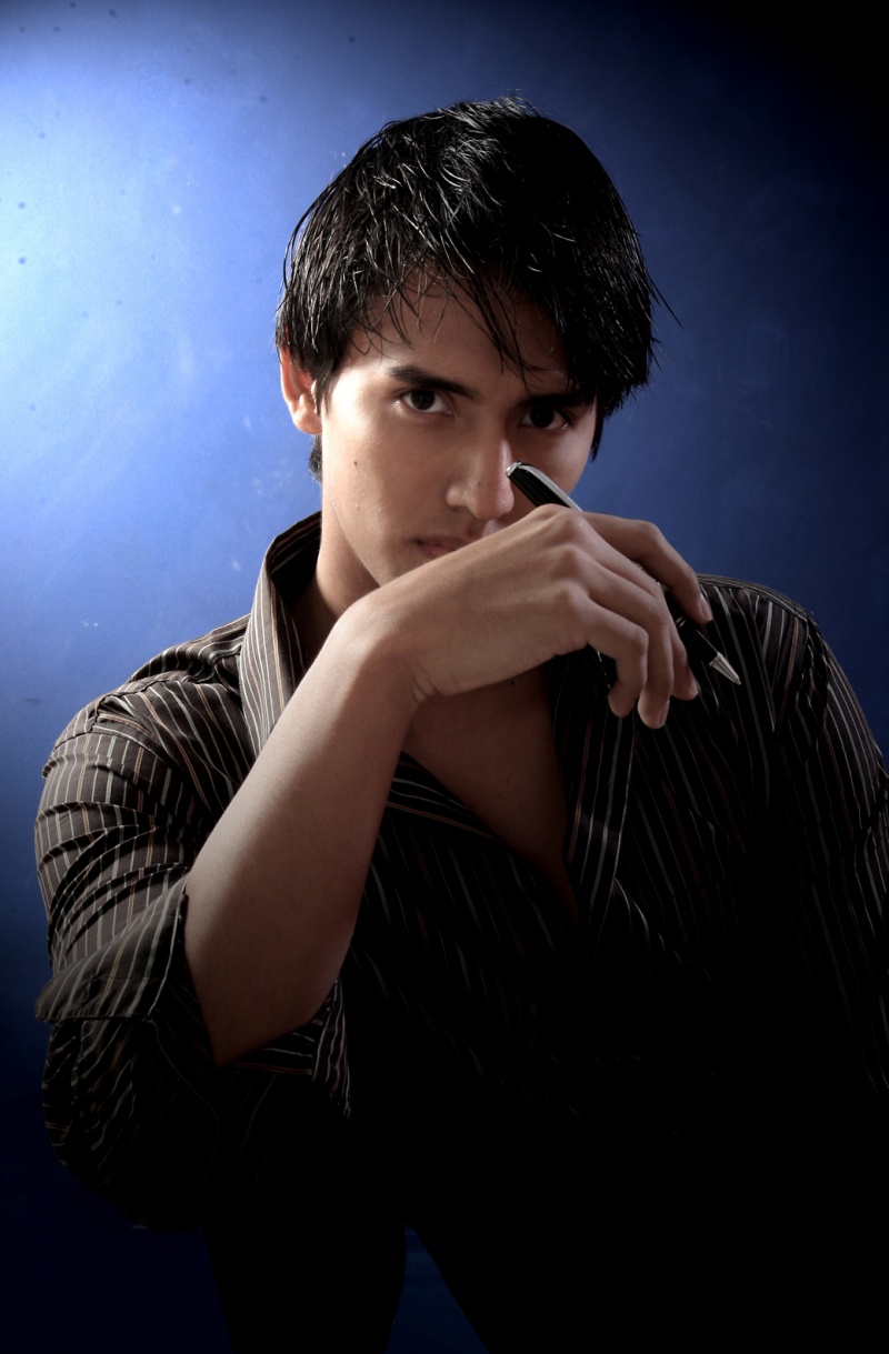 Male model photo shoot of Fernando Guzman in San Pero Sula, Honduras