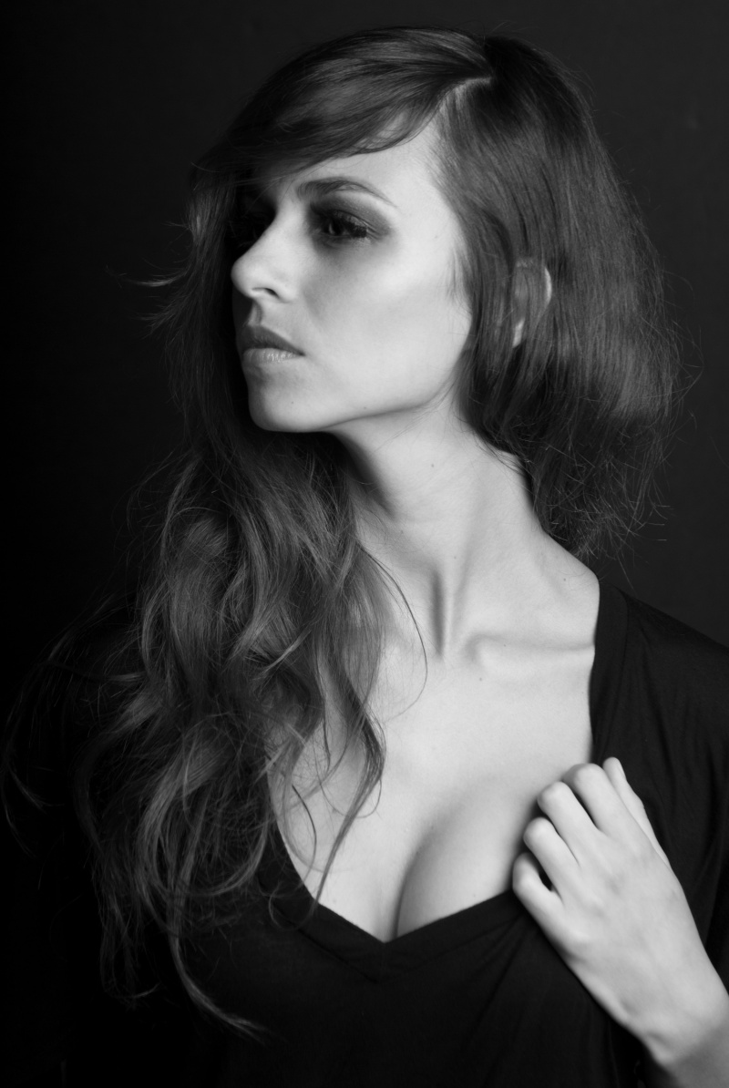 Female model photo shoot of Lisa Noel Ruocco in Lorton, VA