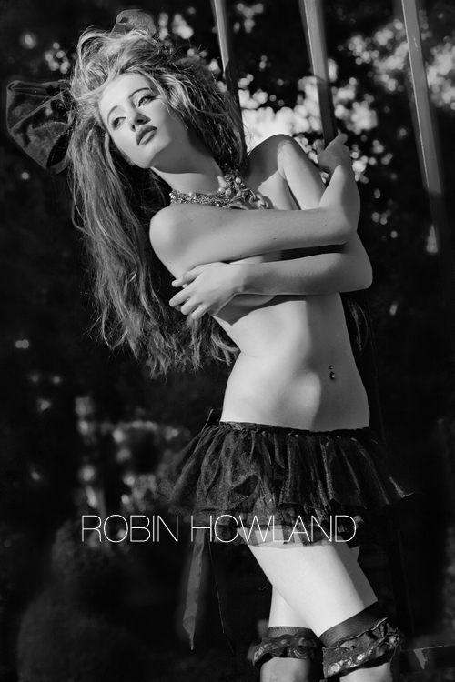 Female model photo shoot of Hannah Bananna by Persona Studios