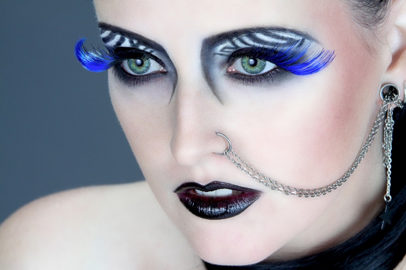 Female model photo shoot of C-H-L-O-E by S-U-B-L-I-M-E, makeup by JenineLehfeldt