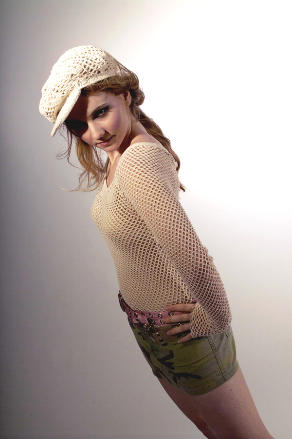 Female model photo shoot of Diana Milena Sophia
