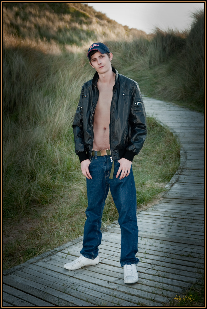 Male model photo shoot of duncan craig