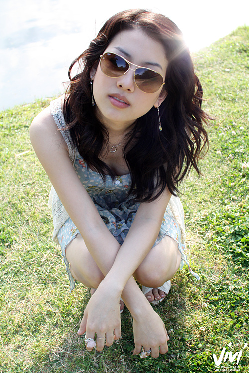 Female model photo shoot of Vivi Wang